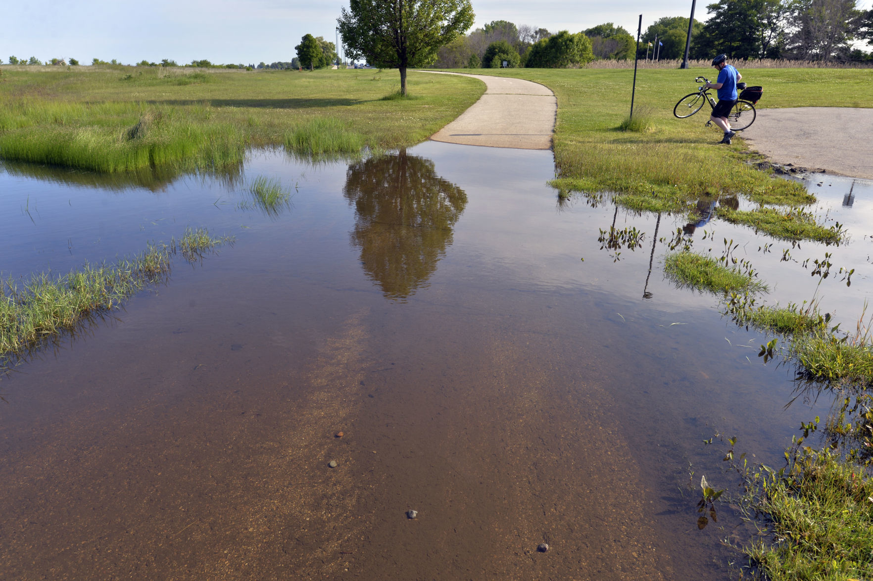 FIX IT STANDING WATER BIKE TRAIL